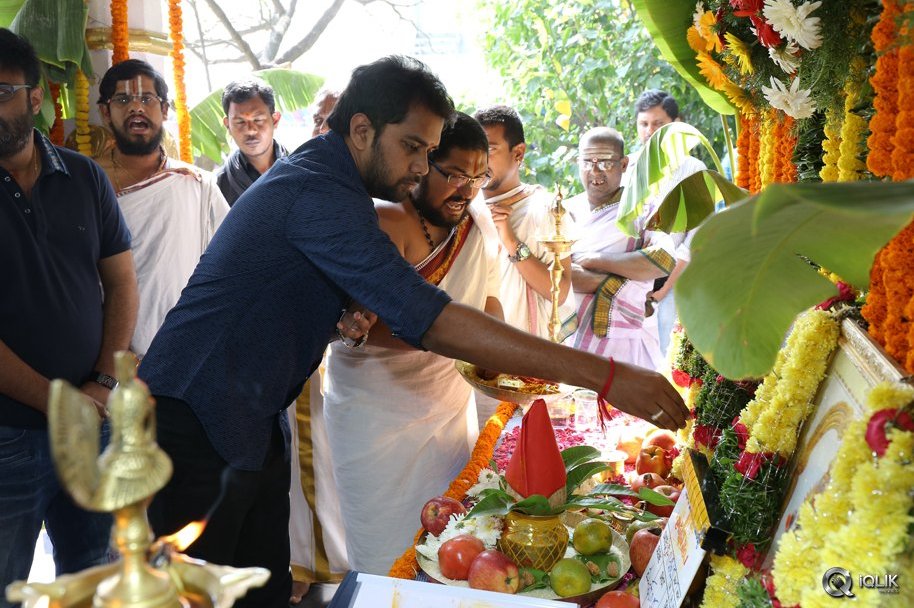 Naga-Chaitanya-and-Shruti-Haasan-New-Movie-Opening